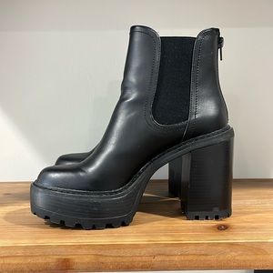 Madden Girl boots